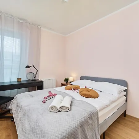 Rose By Renters * Вроцлав