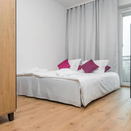 Rose By Renters * Вроцлав