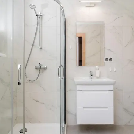 Rose By Renters * Вроцлав