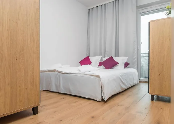 Rose By Renters * فروتسواف